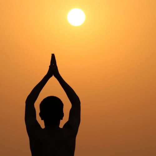 Réveillez votre énergie : une routine matinale inspirée du yoga pour bien commencer la journée