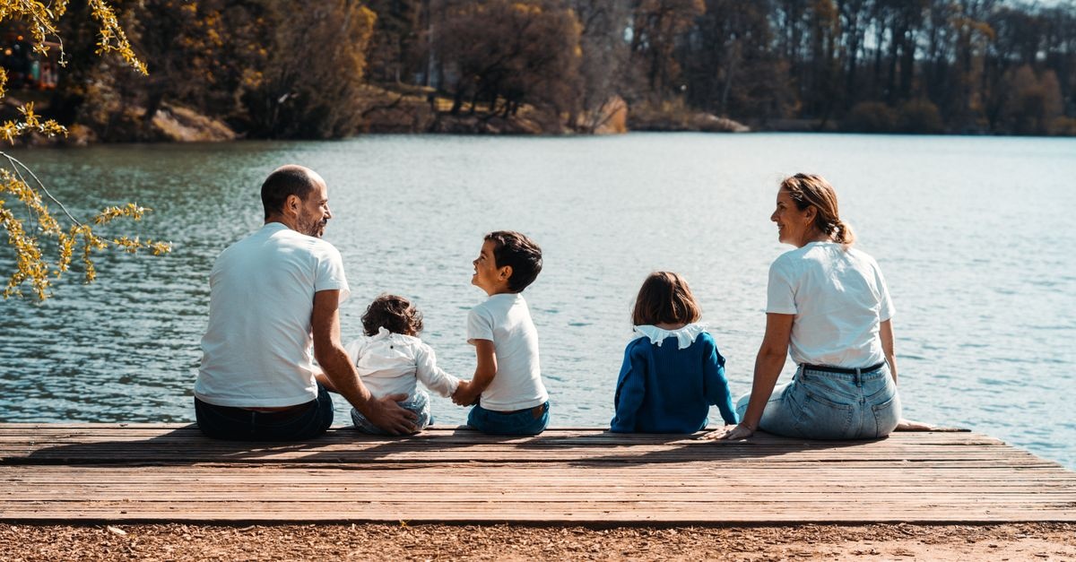 Trouver sa place dans une famille recomposée : conseils pour créer un lien avec les enfants de son partenaire