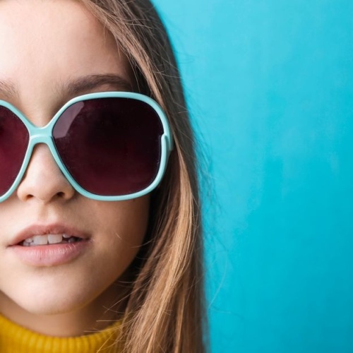Quelles lunettes de soleil choisir selon la forme de votre visage ? Le guide simple et stylé