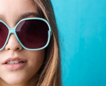 Quelles lunettes de soleil choisir selon la forme de votre visage ? Le guide simple et stylé