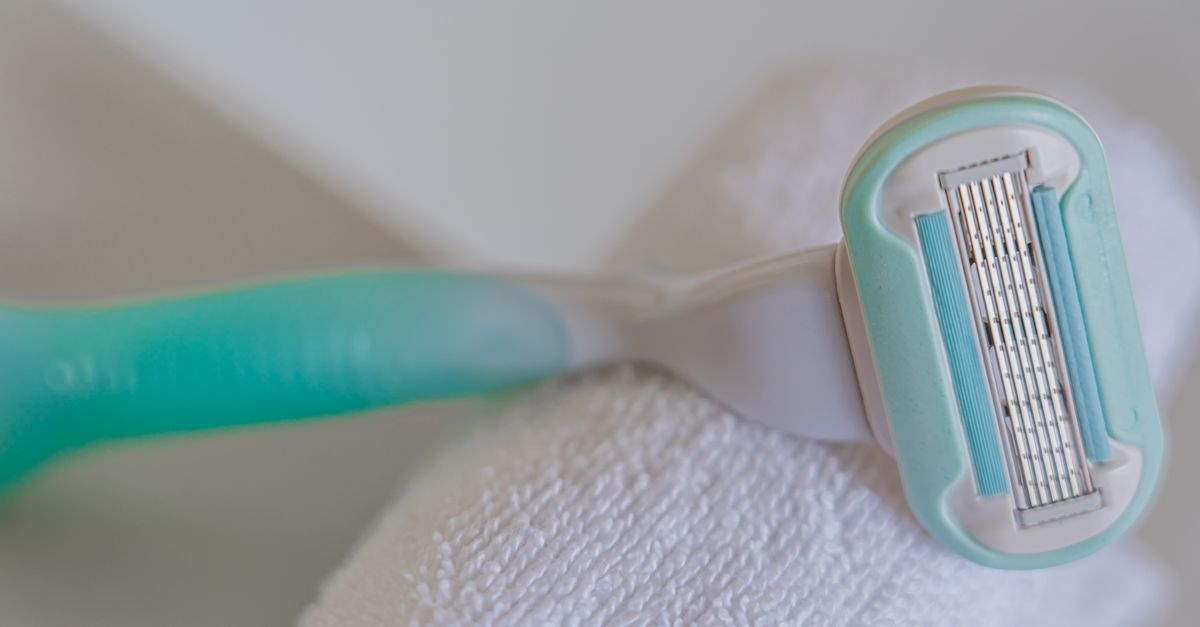 Dites adieu aux irritations : comment choisir le rasoir idéal pour une peau sensible