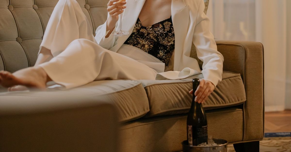 Le boléro chic au féminin : l’atout élégant pour sublimer toutes vos tenues