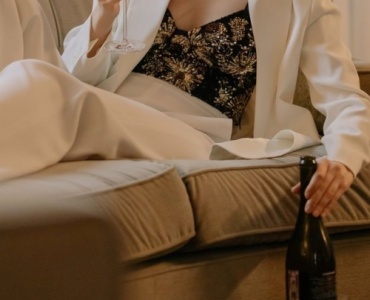 Le boléro chic au féminin : l’atout élégant pour sublimer toutes vos tenues